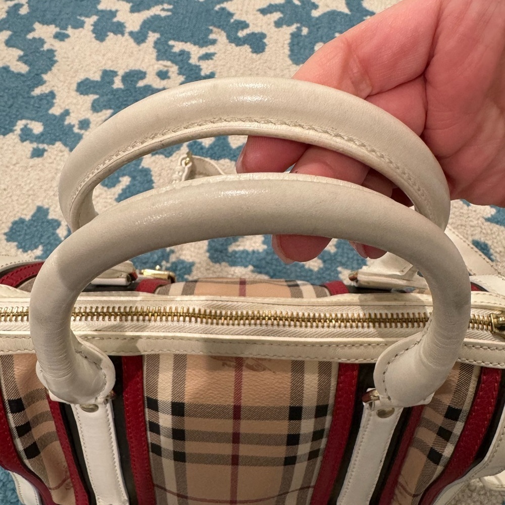 Burberry Women's Beige and Red Plaid Bag - Picture 4 of 16